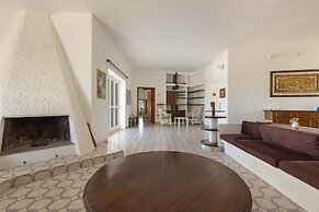 2374 Villa Costa Merlata by Perle di Puglia