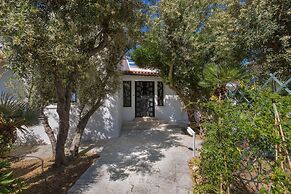 2374 Villa Costa Merlata by Perle di Puglia