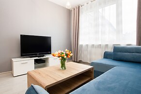 Sara Świętojańska Apartments by Renters
