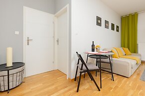 Modern Apartment Bemowo by Renters