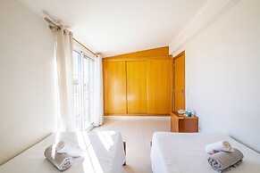 Villa Dorado
