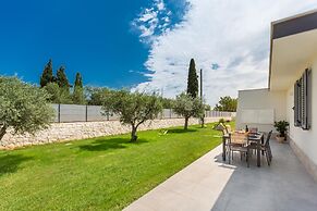 3088 Villa Alceste by Perle di Puglia