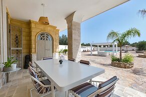 2076 Villa Artesole by Perle di Puglia