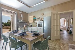 2076 Villa Artesole by Perle di Puglia