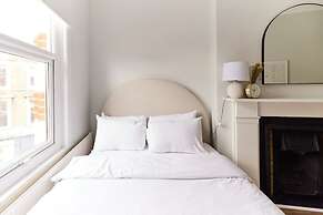 The Fulham Escape - Alluring 5BDR Flat