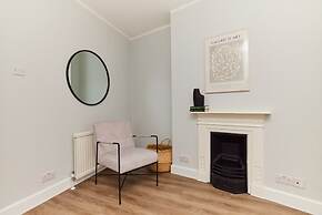 The Fulham Escape - Alluring 5BDR Flat