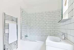 The Fulham Escape - Alluring 5BDR Flat