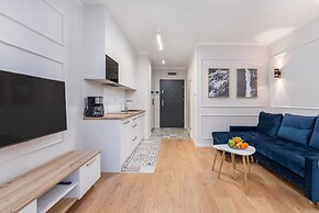 Dziwnów Spadochroniarzy by Renters