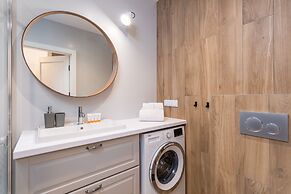 Dziwnów Spadochroniarzy by Renters