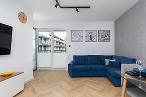 Dziwnów Spadochroniarzy by Renters