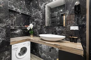 Dziwnów Spadochroniarzy by Renters