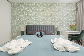 Dziwnów Spadochroniarzy by Renters