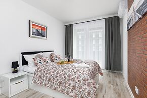 Dziwnów Spadochroniarzy by Renters