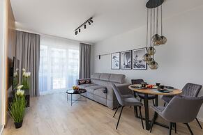 Dziwnów Spadochroniarzy by Renters