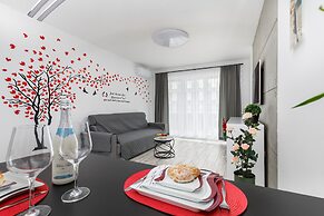 Dziwnów Spadochroniarzy by Renters