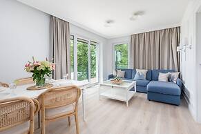 Dziwnów Spadochroniarzy by Renters