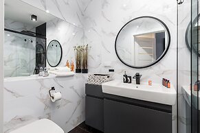 Dziwnów Spadochroniarzy by Renters