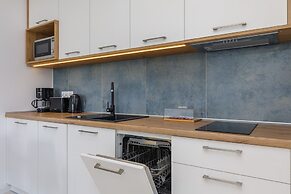 Dziwnów Spadochroniarzy by Renters