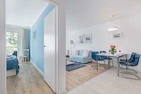 Dziwnów Spadochroniarzy by Renters