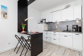 Dziwnów Spadochroniarzy by Renters