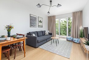 Dziwnów Spadochroniarzy by Renters