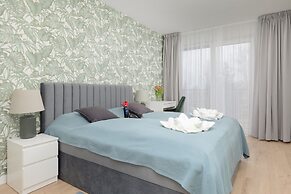 Dziwnów Spadochroniarzy by Renters