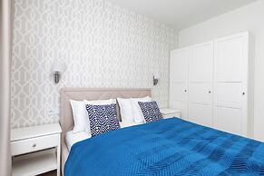 Dziwnów Spadochroniarzy by Renters