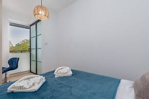 Dziwnów Spadochroniarzy by Renters