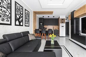 Dziwnów Spadochroniarzy by Renters