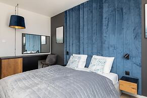 Dziwnów Spadochroniarzy by Renters