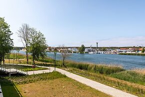 Dziwnów Spadochroniarzy by Renters