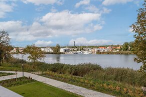 Dziwnów Spadochroniarzy by Renters