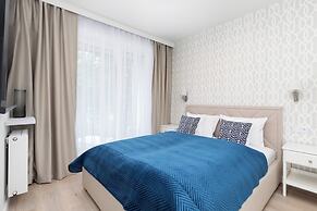 Dziwnów Spadochroniarzy by Renters