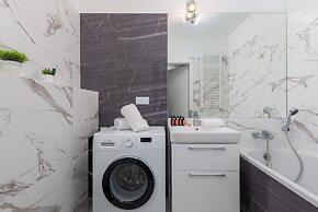 Dziwnów Spadochroniarzy by Renters