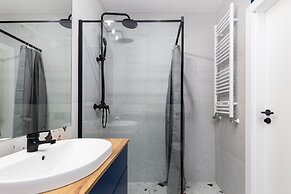 Dziwnów Spadochroniarzy by Renters