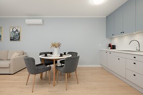 Dziwnów Spadochroniarzy by Renters