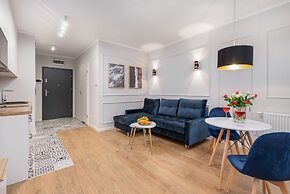 Dziwnów Spadochroniarzy by Renters