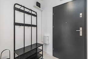 Dziwnów Spadochroniarzy by Renters