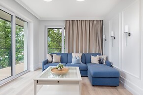 Dziwnów Spadochroniarzy by Renters