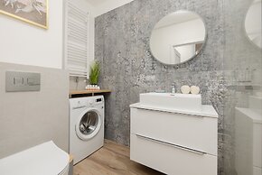 Dziwnów Spadochroniarzy by Renters