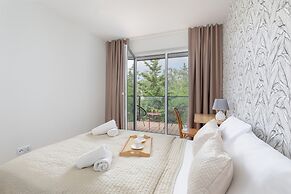 Dziwnów Spadochroniarzy by Renters