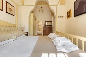 1966 Villa Medici Alla Macchia by Perle di Puglia