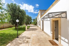 1966 Villa Medici Alla Macchia by Perle di Puglia