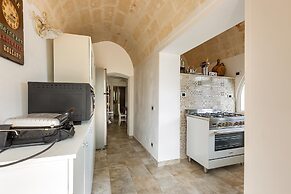 1966 Villa Medici Alla Macchia by Perle di Puglia