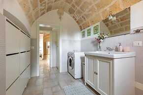 1966 Villa Medici Alla Macchia by Perle di Puglia