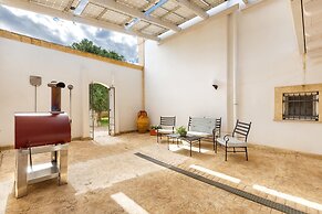 1966 Villa Medici Alla Macchia by Perle di Puglia