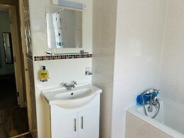 Bungalow by the Beach, Sleeps 6, Snowdonia, Wales