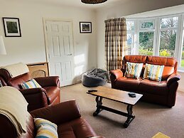 Bungalow by the Beach, Sleeps 6, Snowdonia, Wales