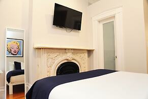 Maverick Suites at 40 Temple St