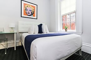 Maverick Suites at 40 Temple St